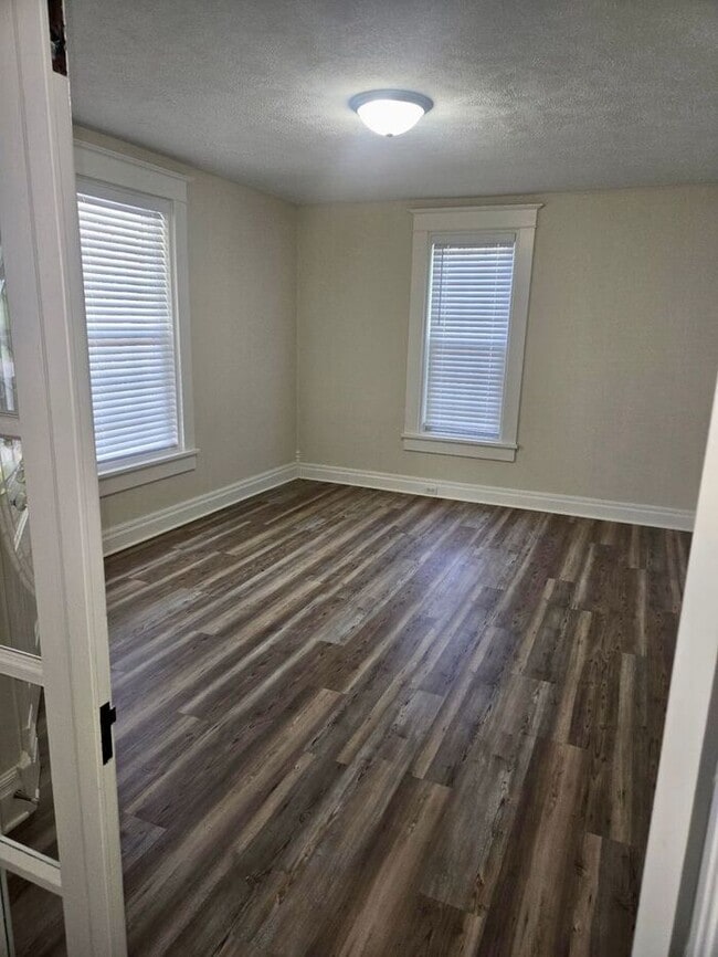 Foto del edificio - 2 bedroom main floor unit, Berrien Springs