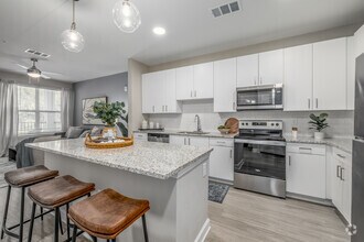 Interior Photo - The Marlow Gainesville