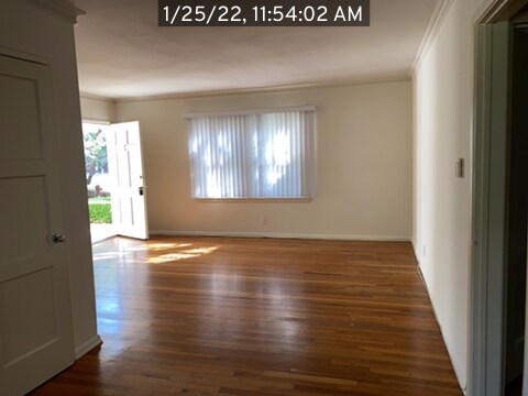 Building Photo - 930 12th St