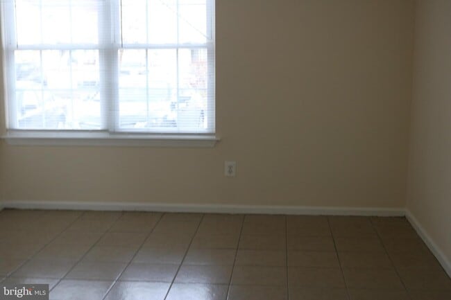Building Photo - 206 Highland Blvd
