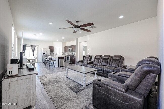 Foto del edificio - 3581 N 299th Dr