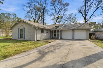 Building Photo - 3307 Roaming Woods Ln