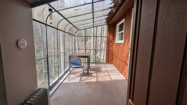 Building Photo - Cabin in the Woods (way up in the woods)