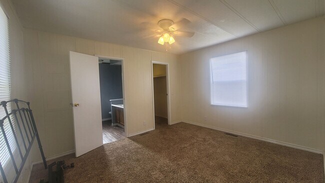 Building Photo - $99 SEPTEMBER MOVE IN SPECIAL