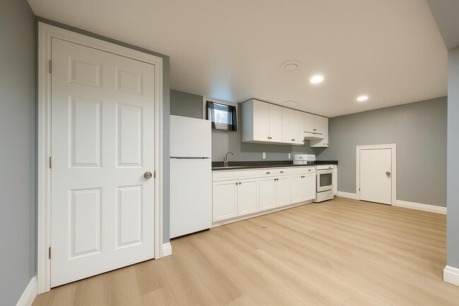 Photo du bâtiment - 73 Pearce Ave