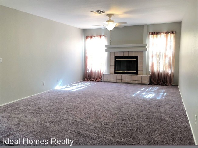 Building Photo - 4 br, 3 bath House - 1636 Royal Canyon Dr