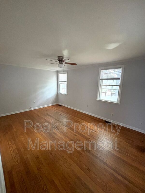 Foto del edificio - 1518 Carter St