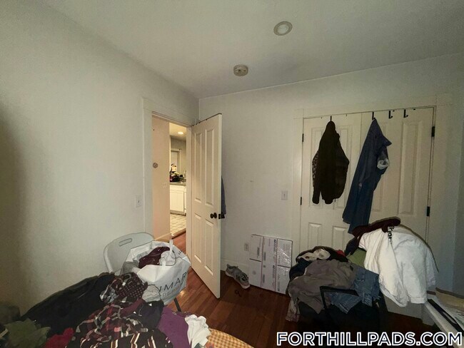 Foto del edificio - 151 Highland St