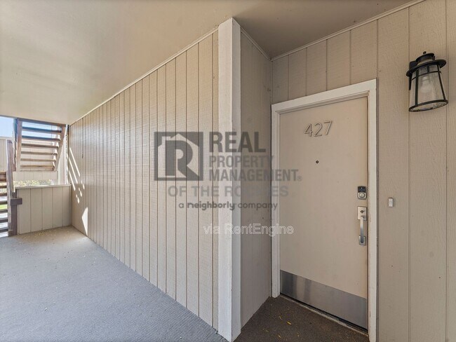 Foto del edificio - 512 E Monroe Dr