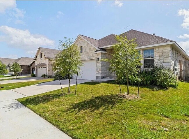 Front of house - 420 Blue Oak Blvd