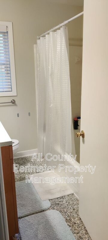 Foto del edificio - 4336 Hickory Wood Ln