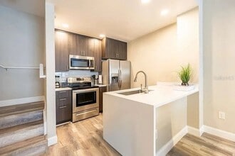 Building Photo - 2620 Lodi Cir