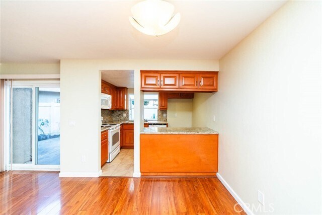 Foto del edificio - 923 Lombard Ct