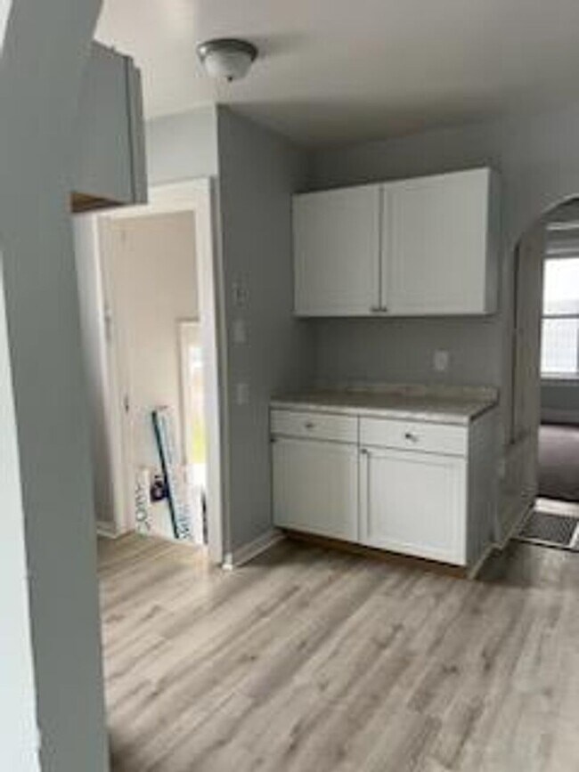 Foto del edificio - 2 bedroom, 1 bathroom home near Bunn Park ...