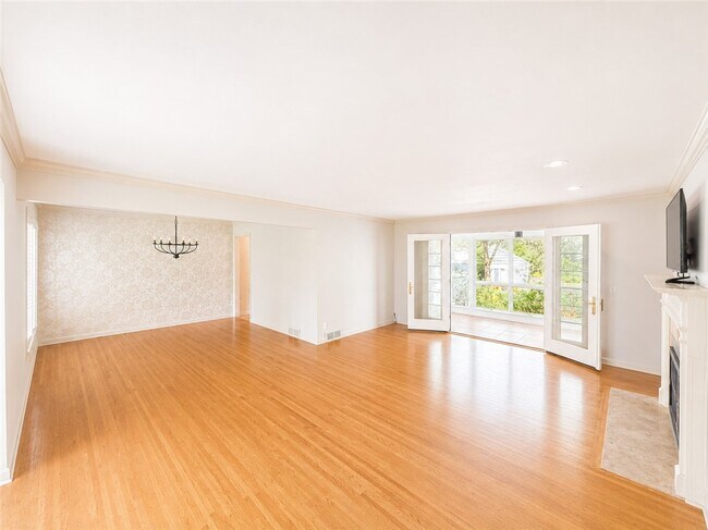 Foto del edificio - 20 Briar Patch Rd