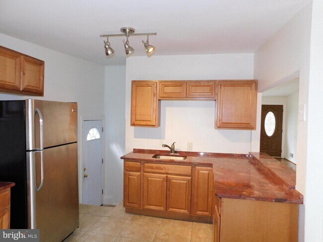 Building Photo - 613 Twinbrook Pkwy