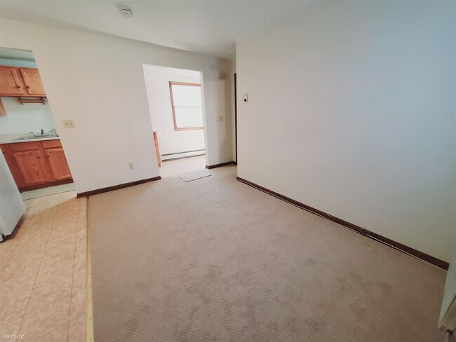 Building Photo - 1 br, 1 bath Condo - 980 Shippan Ave
