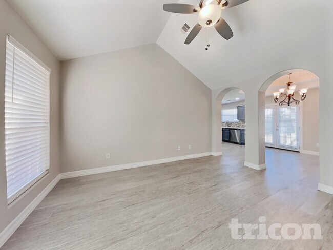 Foto del edificio - 12705 Rio Nueces Ln