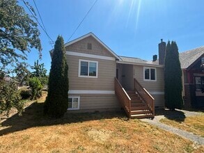 Building Photo - 1320 Elizabeth Ave