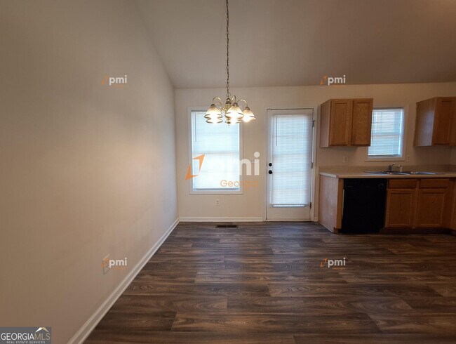 Foto del edificio - 6651 Breckenridge Dr