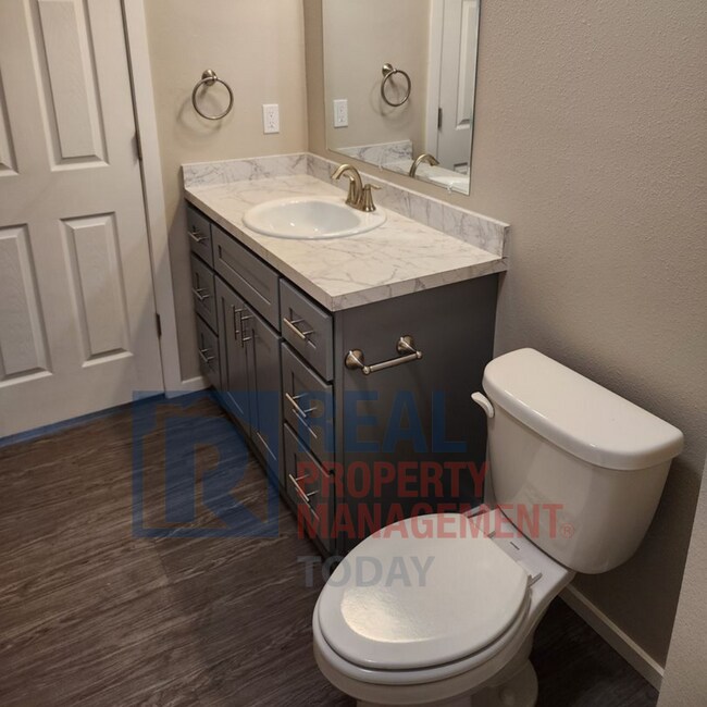 Building Photo - MOVE IN SPECIAL - $350.0 OFF 1 MONTH of RE...