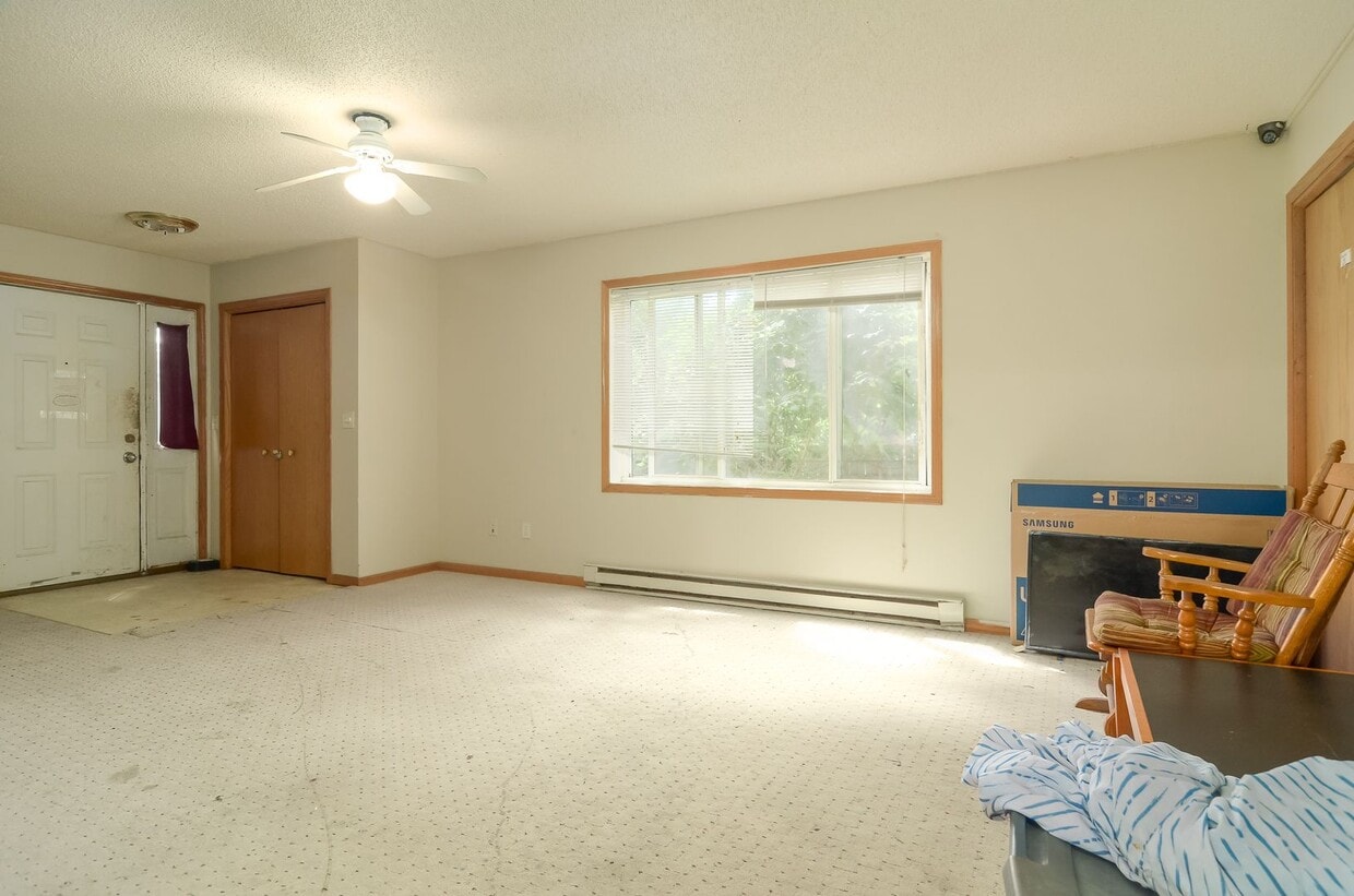 Foto del edificio - 1030 Knox Ave N