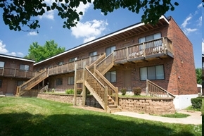 Building Photo - Lilac Court Apartments