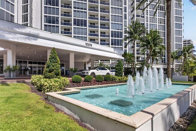 Foto del edificio - 10275 Collins Ave