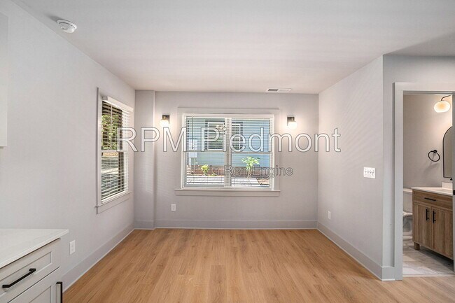 Foto del edificio - 1081 Hill St SE