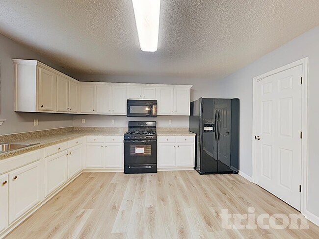 Foto del edificio - 5950 Waggoner Ct