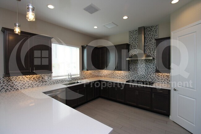 Building Photo - 18312 N 65th Pl