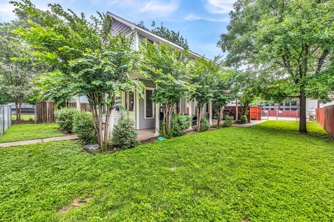 Foto del edificio - 4517 Depew Ave