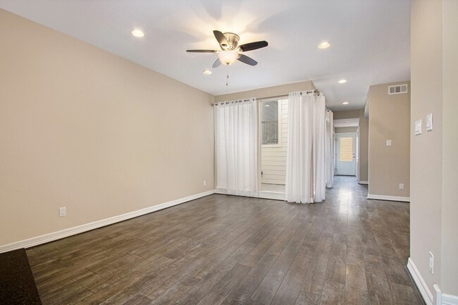 Foto del edificio - 5978 Woodway Place Ct
