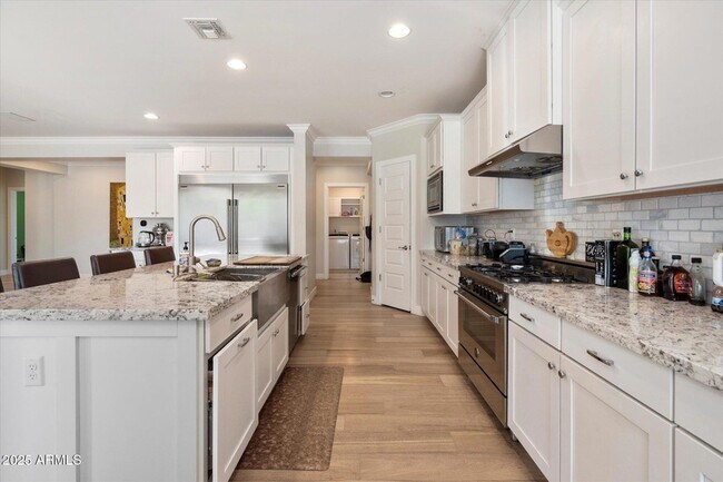 Foto del edificio - 6837 N 11th Ave