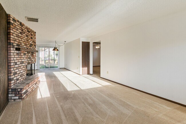 Building Photo - 1417 Fleta Ct