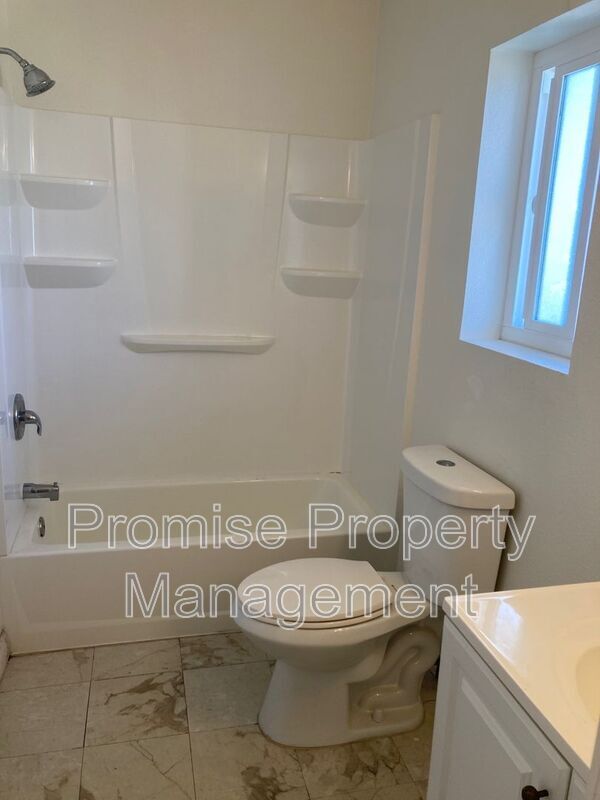 Foto del edificio - 706 N Freeman St