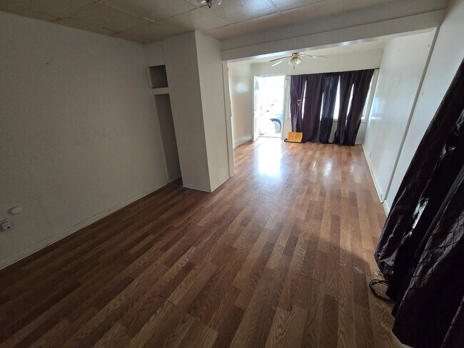 Foto del edificio - 2814 10th St