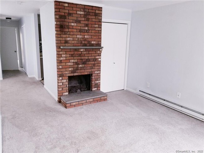 Building Photo - 279 Redstone Hill Rd