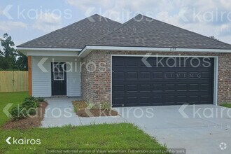 Building Photo - 13769 Pinyon Dr