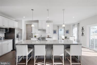Foto del edificio - 70 Kingsberry Ln