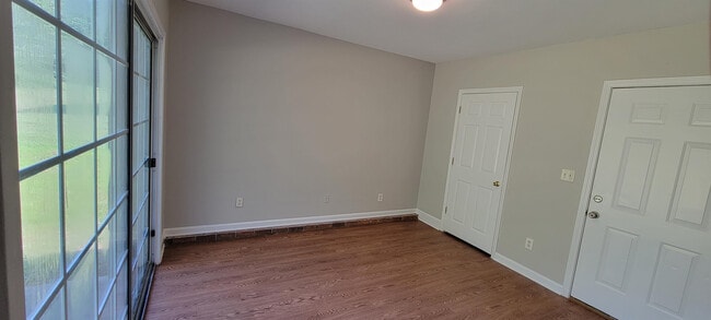 Building Photo - 128 Heatherbrook Ct