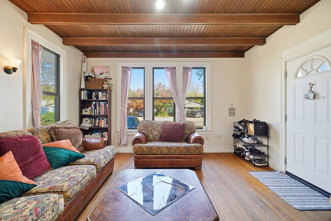 Building Photo - 2317 18th St