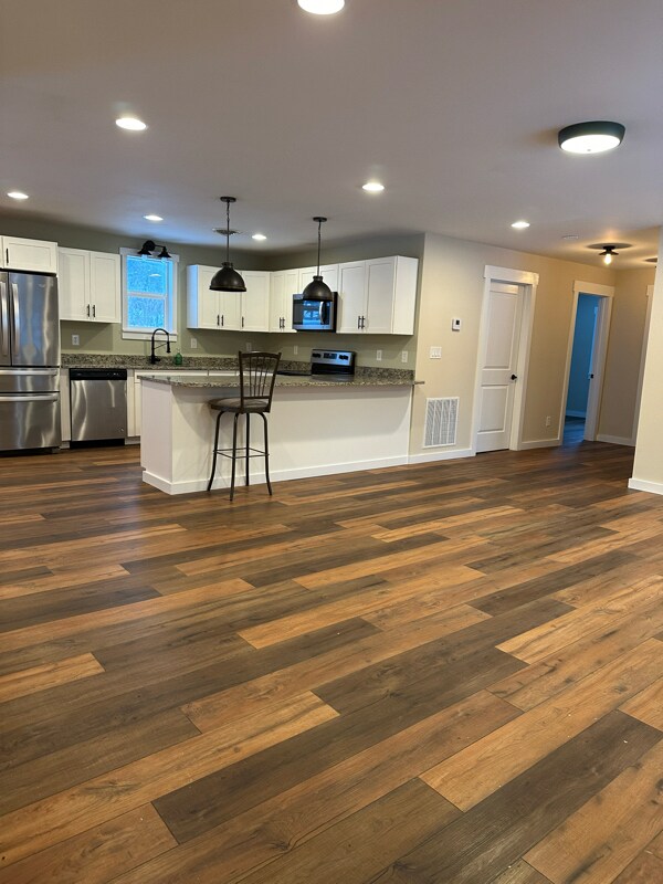 Foto del edificio - 1070 Lusters Gate Rd