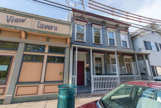 Building Photo - MT ADAMS - Stunning City/River View  from ...