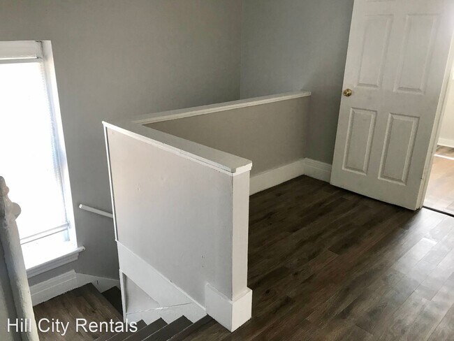 Foto del edificio - 3 br, 1 bath House - 207 C Street