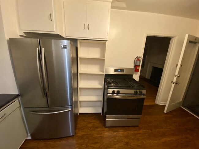 Foto del edificio - 2480 Virginia St