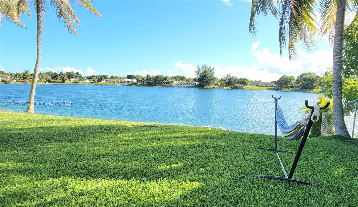 Foto principal - 11030 SW 163rd St