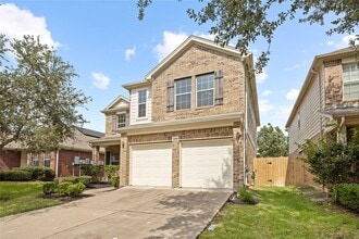 Building Photo - 5818 La Crema