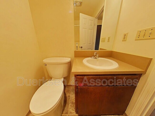 Foto del edificio - 697 SE Jefferson St