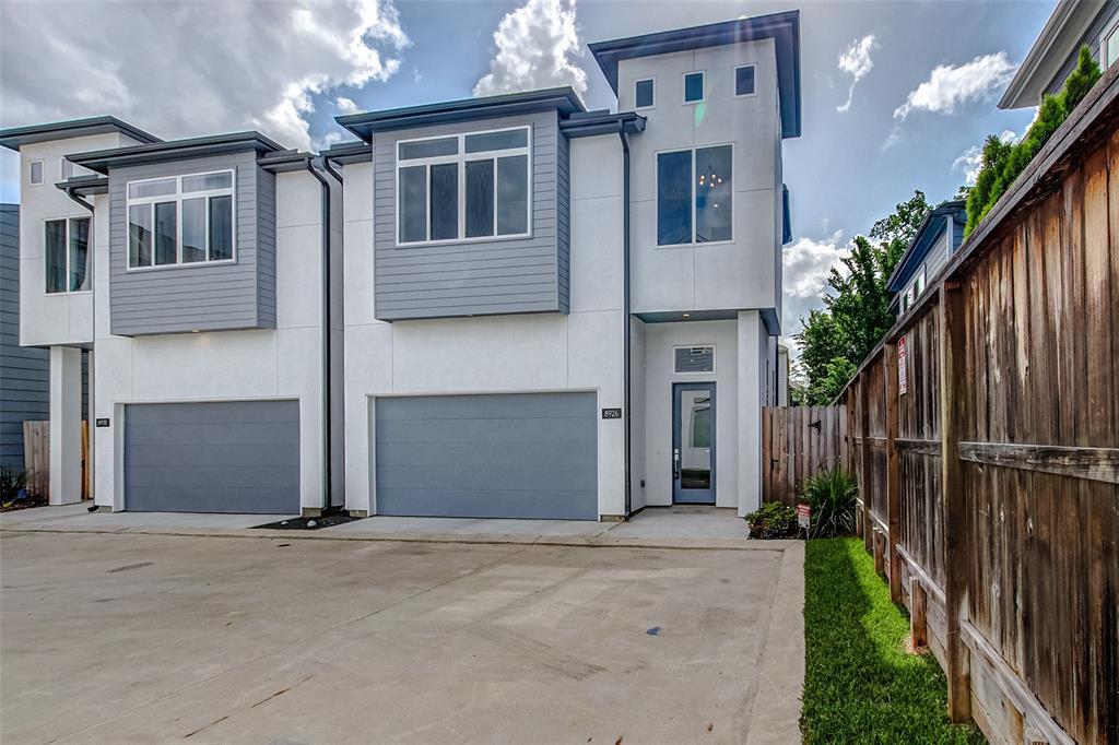 Foto principal - 8926 Spring Knoll Forest Dr